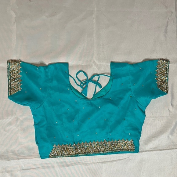 Elegant 2 Piece Sari & Accessories Outfit Turquoise Blue & Gold - Picture 4 of 17